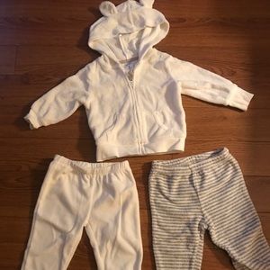 3 piece Carter’s comfy pants and hoodie - 9 months